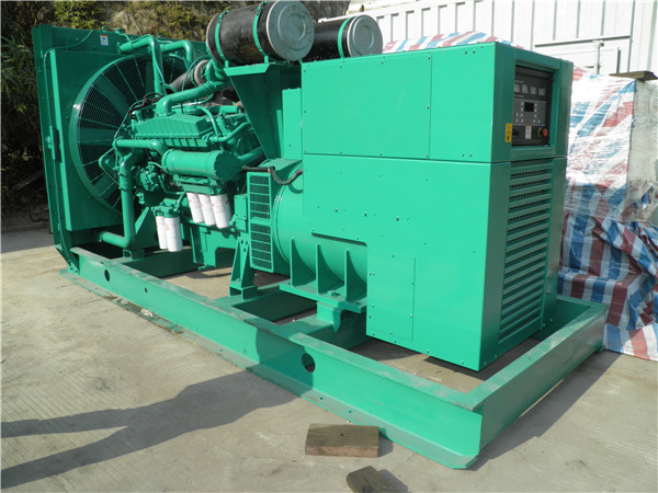 潜山发电车出租-柴油发电机散热器怎样散热