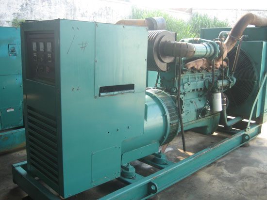 潜山租赁发电机- 发电机碳刷磨损的原因是什么