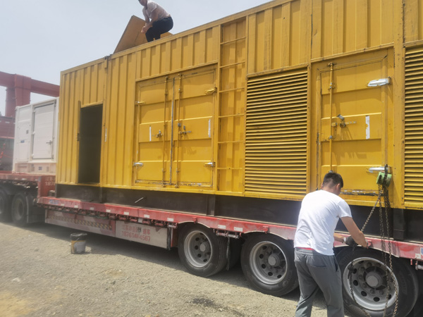 潜山除了负载情况和发动机维护，还有哪些因素会影响 200kw 柴油发电机的油耗？