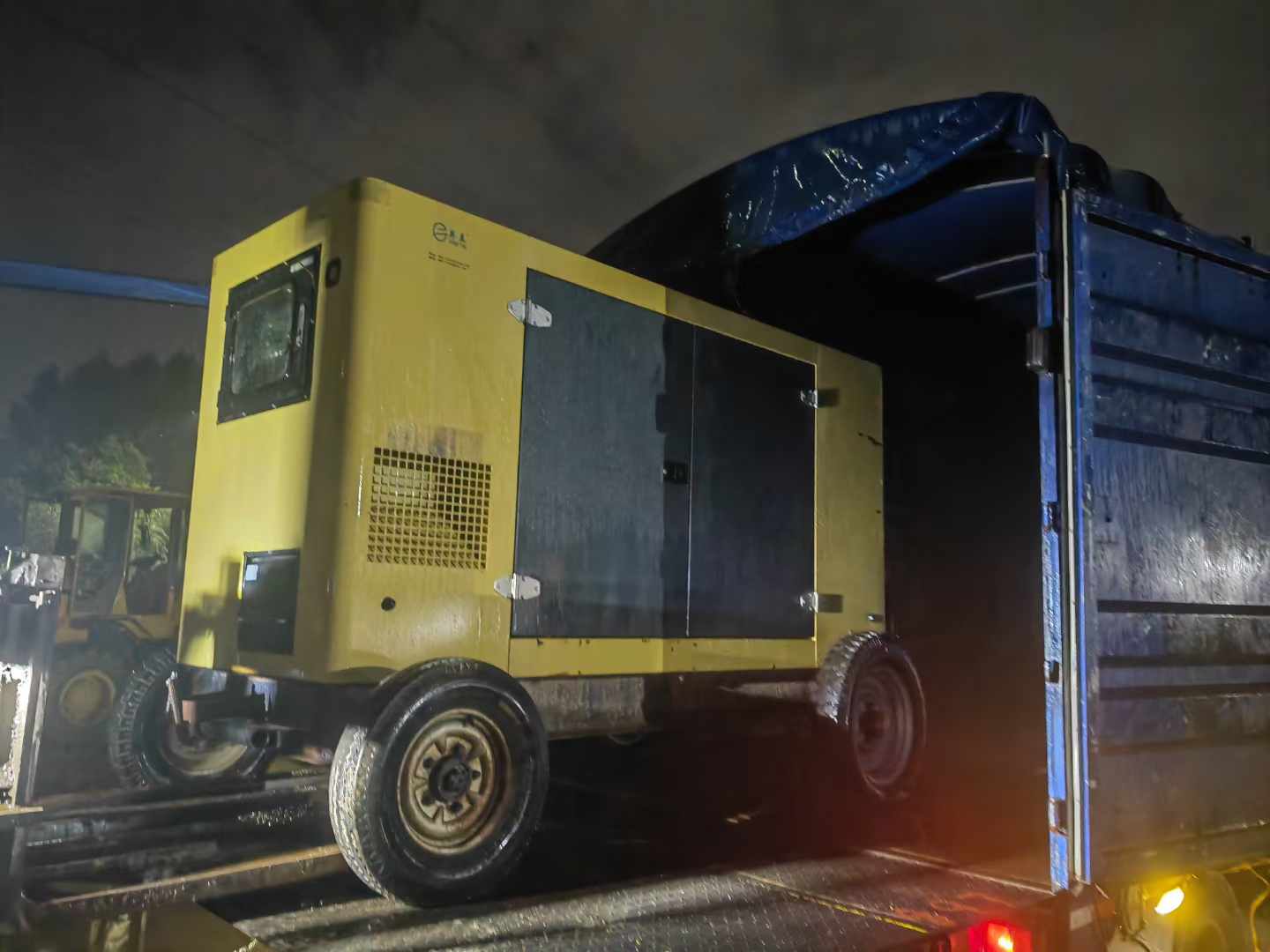 潜山如何根据负载特性选择合适的柴油发电机？