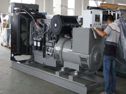 潜山柴油发电机组和储能设备配合使用的案例