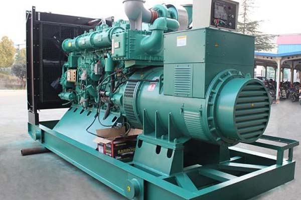 潜山工厂发电机应急发电中如何优化燃油储备管理？